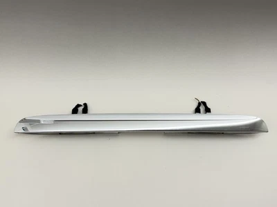 Chrome 02-05 Mercedes W163 ML500 ML320 tampa do porta-malas trava alça acabamento de moldura fabricante de equipamento original - Imagem 1 de 4