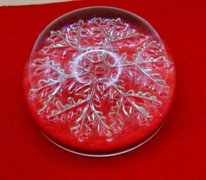 Kunstglas Briefbeschwerer Schneeflocke Weihnachten Glas 3,5”W 2”T - Bild 1 von 6