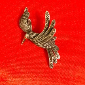 925 MARCASITE MAJESTIC BIRD BROOCH - Picture 1 of 4