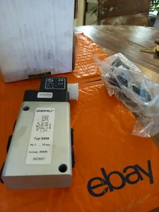 GEMU 5/2 1/4 BSP SOLENOID VALVE 88100500 8458 6M 114 21 24 DC BOXED SURPLUS - Picture 1 of 6