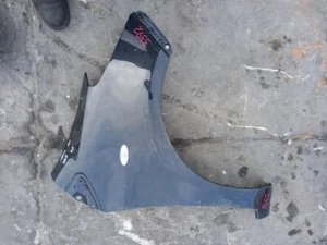 PARAFANGO ANTERIORE SINISTRO Toyota Yaris 2 serie 2007 3392 13    - Foto 1 di 1