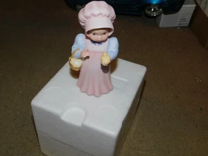 LENOX 1994 PORCELAIN CHARITY CROSSING LITTLE GIRL DRESS - Picture 1 of 5