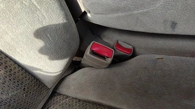 Silverado 1500 2003-2007 pasajero delantero derecho cinturón de seguridad receptor 52d bronceado Foto 1 de 4