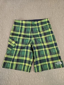 The North Face Board Shorts green Size 7/8  Logo surf   **Flaw  - Picture 1 of 7