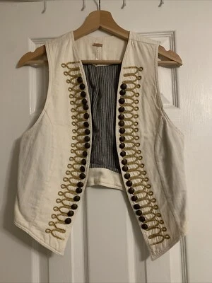 Новый с Ярлыками Free People белый жилет женщин XS 100% хлопок золото блестящий богемное хиппи кнопка - Изображение 1 из 4