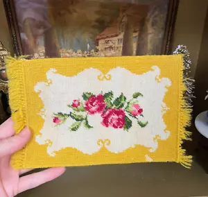 Artisan Dollhouse PETIT POINT WOOL RUG Vtg Needlepoint Miniature Handmade Carpet - Picture 1 of 11