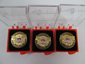 Vtg USA Freedom Corps The President's Volunteer Service Lapel Pin Lot of 3 - Picture 1 of 3