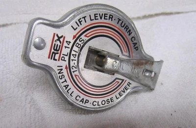 51-53-55-57-61-63-65-70 CADILLAC-CHEVY-DODGE-FORD-OLDS-GMC-PONTIAC-TAPA RADIADOR Foto 1 de 3