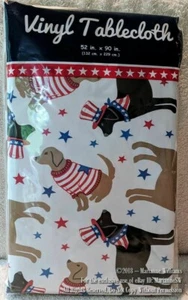 New FOURTH 4th OF JULY VINYL TABLECLOTH 52 x 90 PATRIOTIC DOGS SUMMER BARBECUE - Picture 1 of 1