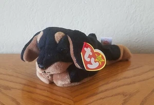 Ty Beanie Babies - Doby the Doberman/Dog Style 4110 (1996) - Picture 1 of 7
