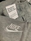 Pantalon polaire Nike Sportsware Club gris flambant neuf US PETIT expédié le jour même homme