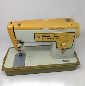 Singer 413  Stylist Zig Zag  Sewing Machine 