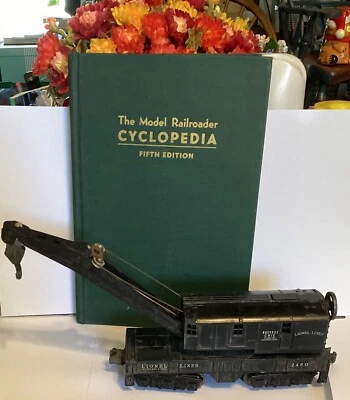 1946 - 47 Lionel Old Original 2460 Bucyrus  Erie Class 250 Crane Swivel & Book - Image 1 of 4