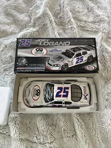 1:24 Scale Joey Logano #25 Joe Gibbs Racing Diecast Autograph, 2008 Action #4 - Picture 1 of 5