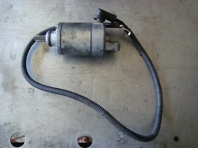 Suzuki GSXR 600 2001 2002 2003 Engine Starter Motor - Image 1 of 2