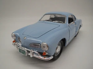 Road Legends Volkswagen Karmann-Ghia "1966" (azzurro chiaro) 1:18 senza confezione! - Foto 1 di 12