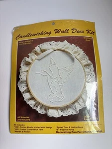 Vintage 1983 Kerzendocht Wand bestickt Dekor Kit von Wang’s International - Bild 1 von 3