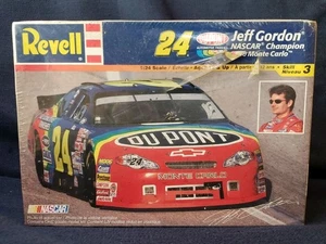 Revell Model Kit Jeff Gordon #24 Nascar Champion 2000 Monte Carlo 85-2568 Sealed - Picture 1 of 6