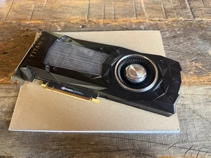 NVIDIA GeForce GTX TITAN X 12GB GDDR5 Gaming Graphics Card (900-1G611-2500-000) - Bild 1 von 5