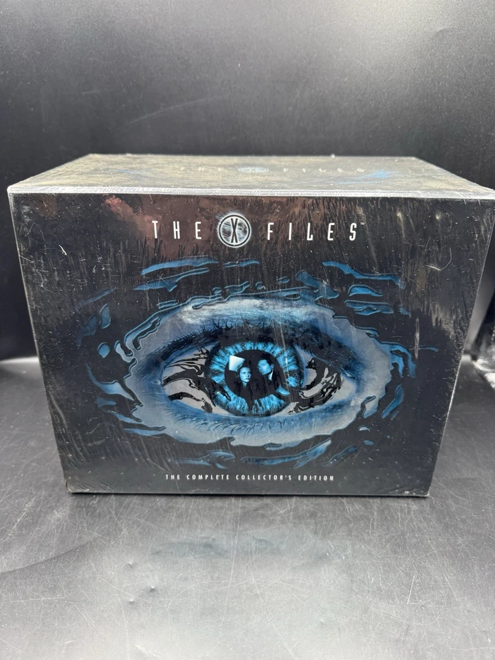 The X-Files: The Complete Collector's Edition Box Set -DVD, 2007, Factory Sealed - Image 1 of 4