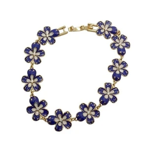 Luxurious Women s Bracelet In Blue With Delicate Floral Accent for Gatherings - Picture 1 of 8