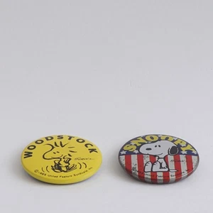 Vintage 1985 Peanuts Woodstock & Snoopy Pin Anstecker Set - United Feature Syndica - Bild 1 von 9