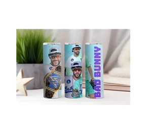 Vasos flacos de 20 oz sublimación “BAD BUNNY” - Imagen 1 de 12
