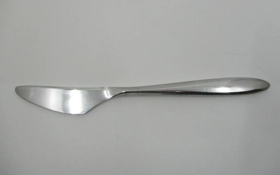OXFORD HALL LIBRA GLOSSY DINNER KNIFE - 8 3/8" 11Q - Image 1 of 1