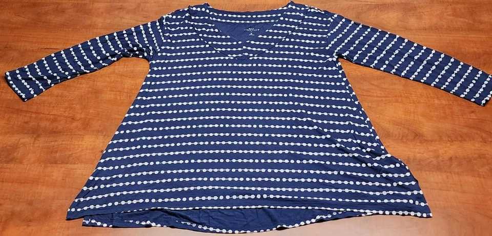 Women's New Directions Blue and White Dot Print 3/4 Sleeve Tunic Top Size S T103 - Image 1 of 3