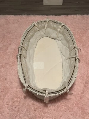 Pottery Barn Kids - Moses Basket Blanco - Cesta de mimbre - Cama de bebé - En muy buen estado Foto 1 de 4