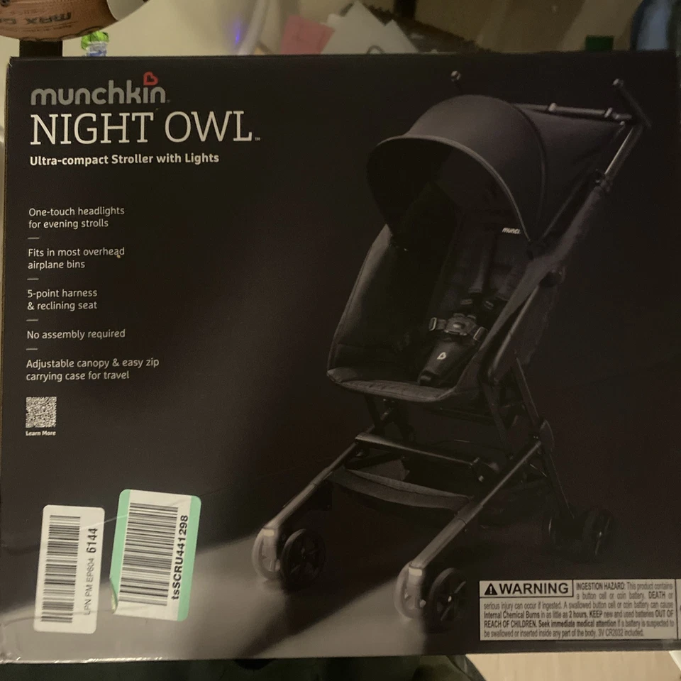 Munchkin Night Owl Ultra-compact Lightweight Stroller LED lights - Image 1 of 4