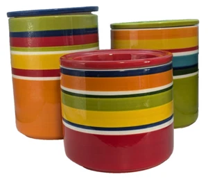 RARO!! Bidone arcobaleno Pier 1 Imports Summer Stripes con coperchio (vedi foto) leggi. - Foto 1 di 9