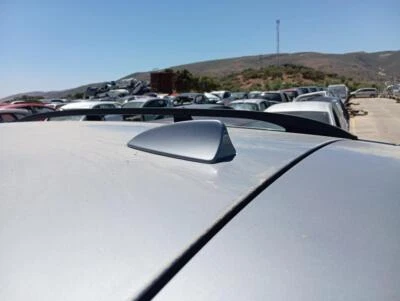 Antenna per BMW SERIE X3 (E83) 2.0d 2004 232872 - Immagine 1 di 4