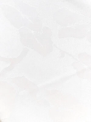 Ivy Leaf Damask Tablecloths & Napkins TRADITIONAL Christmas Party Xmas WHITE - Image 1 of 4