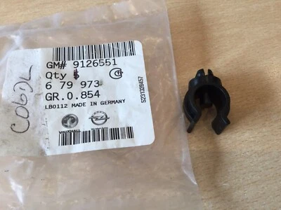 GENUINE VAUXHALL VECTRA C ZAFIRA  A  B C CLUTCH SLAVE CYLINDER PIPE CLIP 9126551 - Image 1 of 3