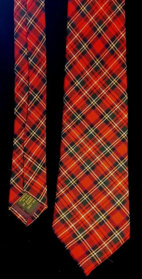 Club Room Tie Men's Red Plaid Punk Emo Goth Grunge Vintage Made In USA 100% Wool - Image 1 of 4
