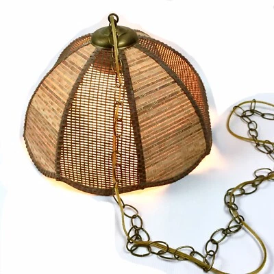 Antigo Boho Natural Tecido Rattan Cesta Suspensa Lâmpada Pingente MCM Corrente de Latão - Imagem 1 de 4