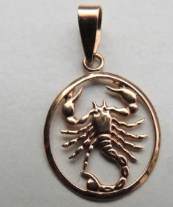 Colgante lituano vintage de oro macizo de 585,14 quilates signo del zodiaco Escorpio - Imagen 1 de 3