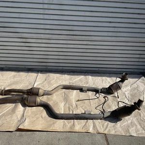 Mercedes W219 CLS550 E550 Engine Left & Right Side Exhaust Downpipe Set of 2 OEM - Picture 1 of 24