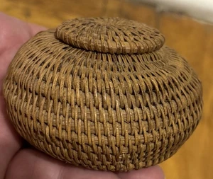 Lot Of 2 Vintage Native American Small Woven Basket - Picture 1 of 9