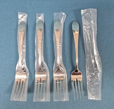 Gorham Meredith Set of 4 Salad Forks 18/8 Glossy Stainless Flatware 6 5/8” - Image 1 of 4