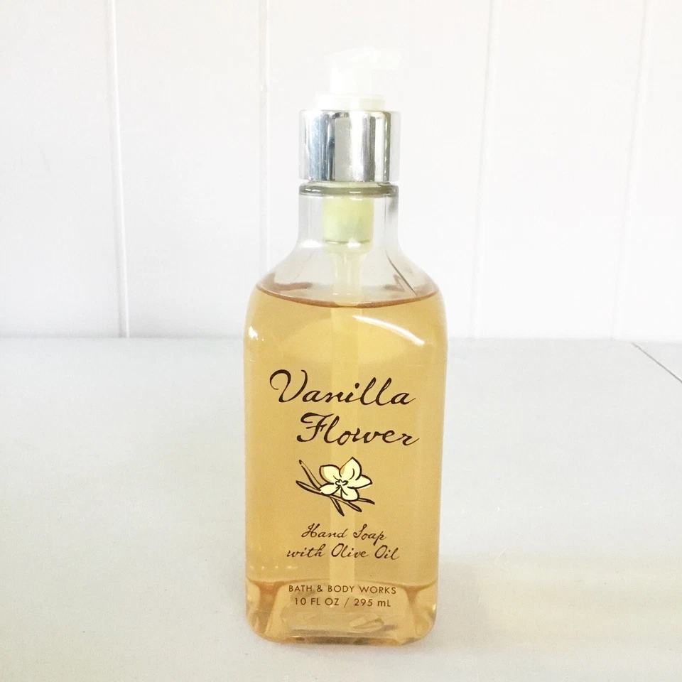 Bath & Body Works Vanilla Flower 10 Oz Hand Soap With Olive Oil X3