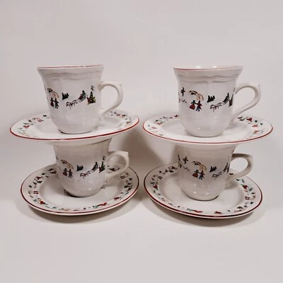 Juego de 4 tazas y platillos de té de café blanco de Navidad Farberware Foto 1 de 4