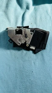 BMW E39 Tür Schloss Vorne Links 8235113 - Bild 1 von 15