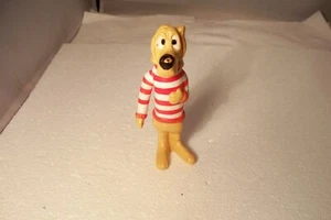 Vintage 1969 Beauregard Hound by Walt Kelly Vinyl Plastic Figure 5 1/4" Hi Japan - Picture 1 of 8