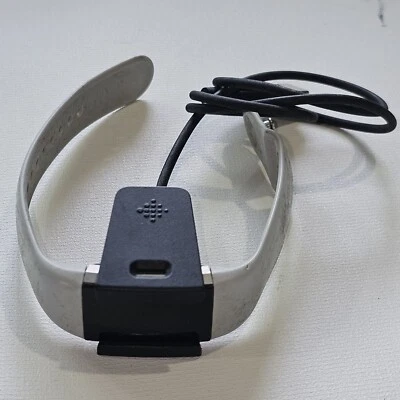 Rastreador de actividad física Fitbit Charge 2 HR gris con cargador SIN PROBAR COMO ESTÁ Foto 1 de 4