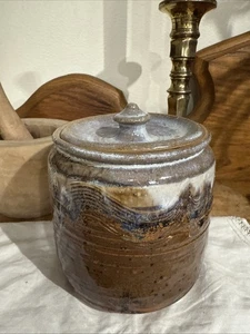 VTG Studio Art Pottery Small Stoneware Jar W/ Lid Neutral Earth Tone Southwest - Picture 1 of 8