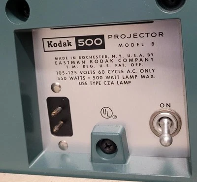 Kodak 500 Slide Projector Vintage Model B Portable w/ Fan & Bulb. Working con. - Image 1 of 4