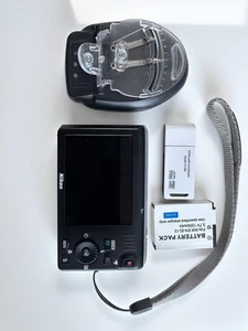 🎁Cámara digital Nikon COOLPIX S6300 plateada 16,0 MP zoom óptico 10x🎁 - Imagen 1 de 7