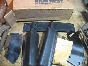 IH Cub Cadet 62417C91 Seat Arm Rest Kit Vintage NOS - Picture 1 of 5